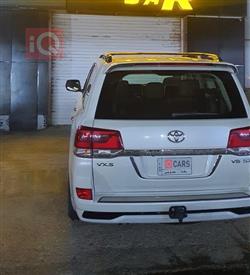 تويوتا لاندكروزر